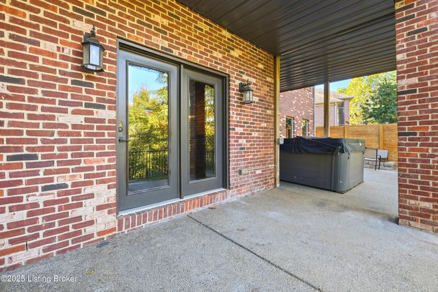 4123 Sanctuary Bluff Ln, Louisville, KY 40241