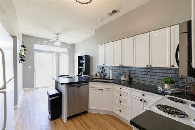 21083 W 118th Terrace, Olathe, KS 66061