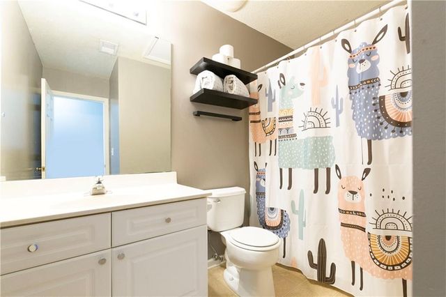 21083 W 118th Terrace, Olathe, KS 66061