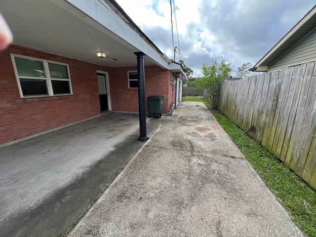 411 Buquet Street, Houma, LA 70360