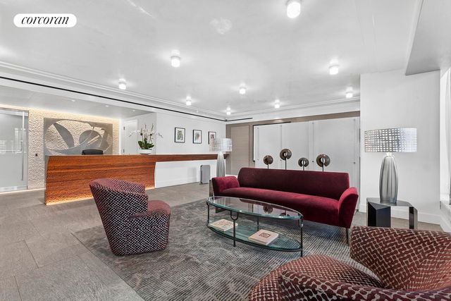 24 CENTRAL Park S PHE, New York City, NY 10019