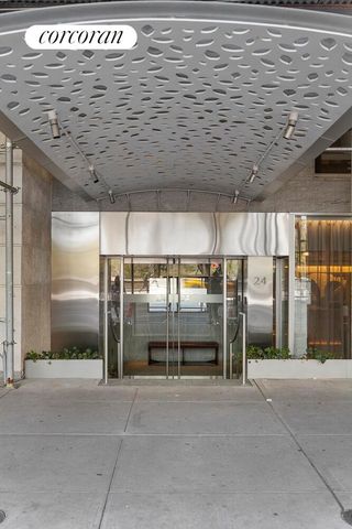 24 CENTRAL Park S PHE, New York City, NY 10019