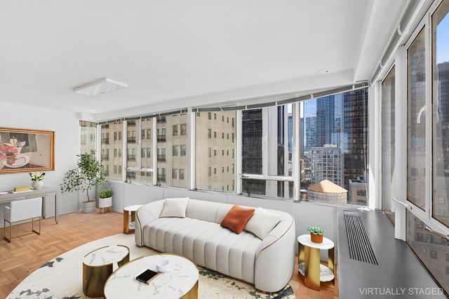 24 CENTRAL Park S PHE, New York City, NY 10019
