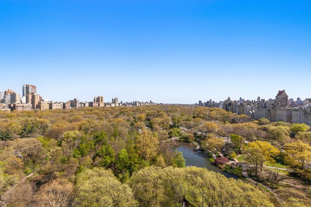 24 CENTRAL Park S PHE, New York City, NY 10019