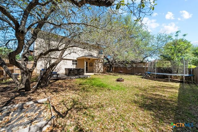 1937 Stonehaven, San Marcos, TX 78666