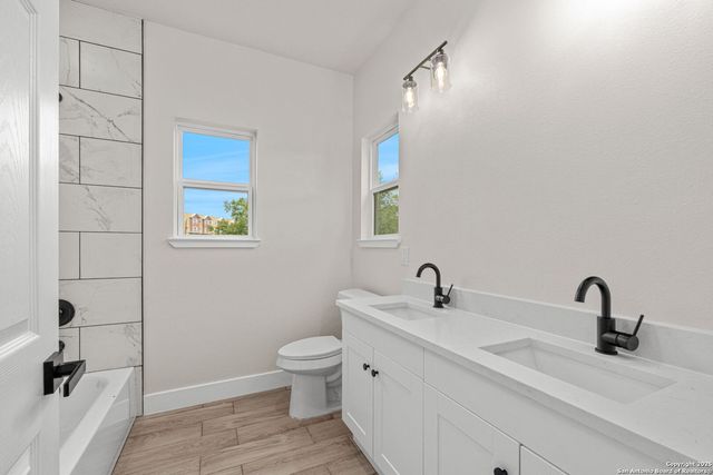 114 Packard St, San Antonio, TX 78211