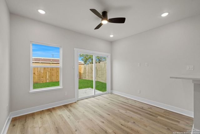 114 Packard St, San Antonio, TX 78211