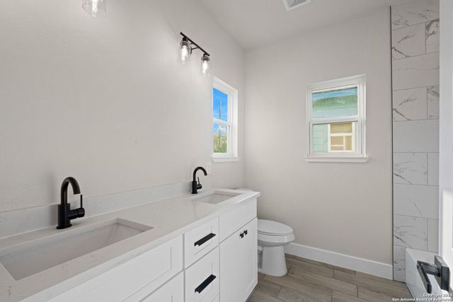 114 Packard St, San Antonio, TX 78211