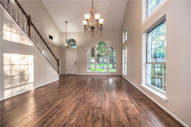 1009 Oaklands DR, Round Rock, TX 78681