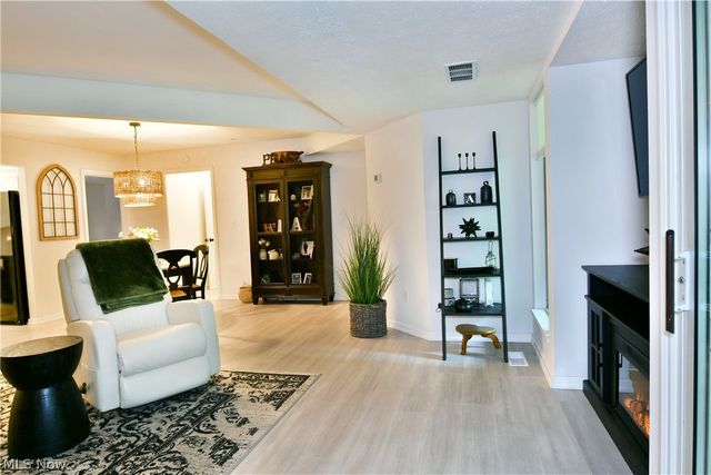 991 Powers Avenue 4, Youngstown, OH 44505