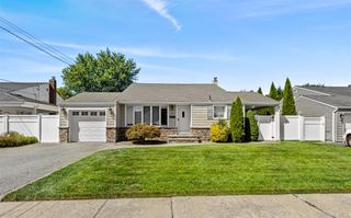 392 Philadelphia Avenue, Massapequa Park, NY 11762