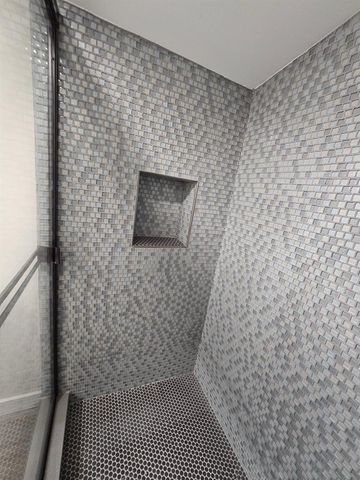 903 NW 33RD AVENUE, Gainesville, FL 32609