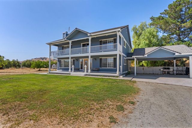 695 Hospital Road, Hollister, CA 95023