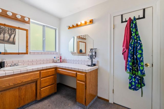 695 Hospital Road, Hollister, CA 95023