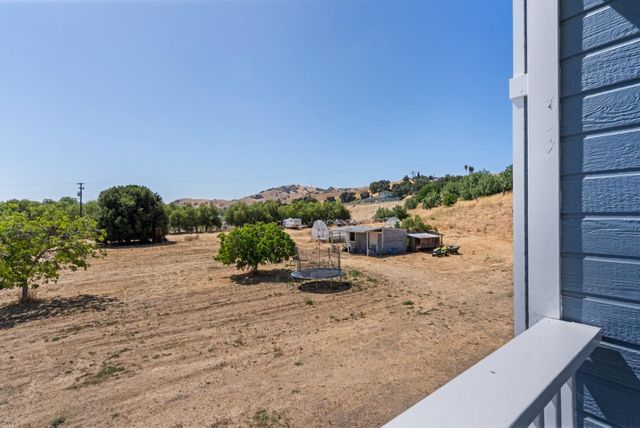 695 Hospital Road, Hollister, CA 95023