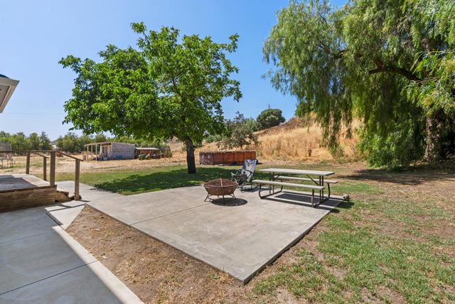 695 Hospital Road, Hollister, CA 95023