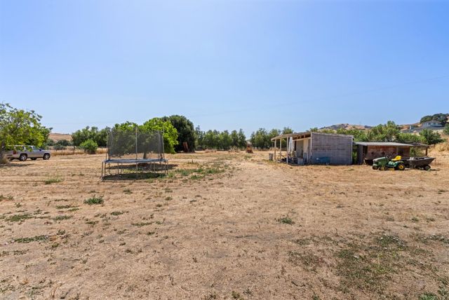 695 Hospital Road, Hollister, CA 95023