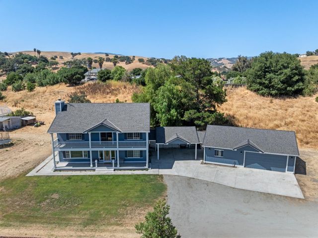 695 Hospital Road, Hollister, CA 95023