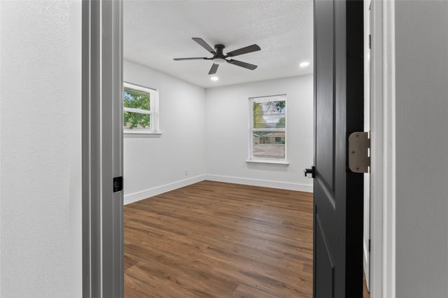 1708 HIGH POINT Circle, Garland, TX 75041