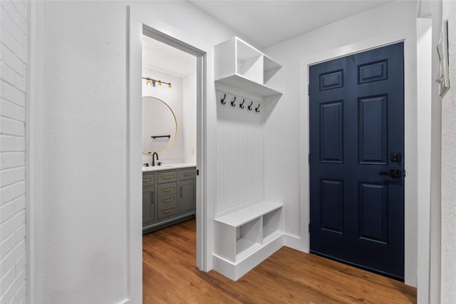 1708 HIGH POINT Circle, Garland, TX 75041