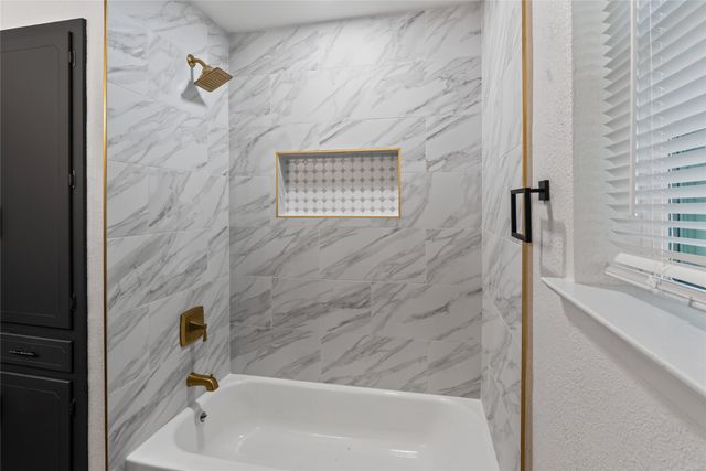 1708 HIGH POINT Circle, Garland, TX 75041