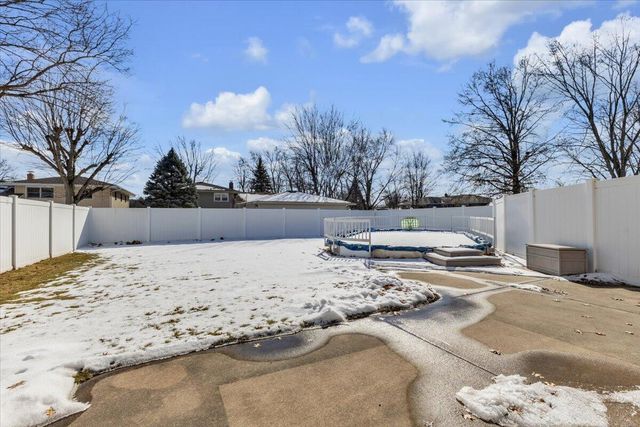 1400 Fran Lin Pkwy, Munster, IN 46321