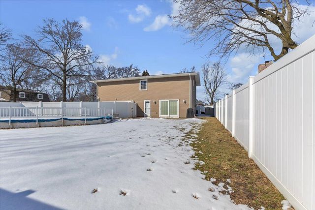 1400 Fran Lin Pkwy, Munster, IN 46321