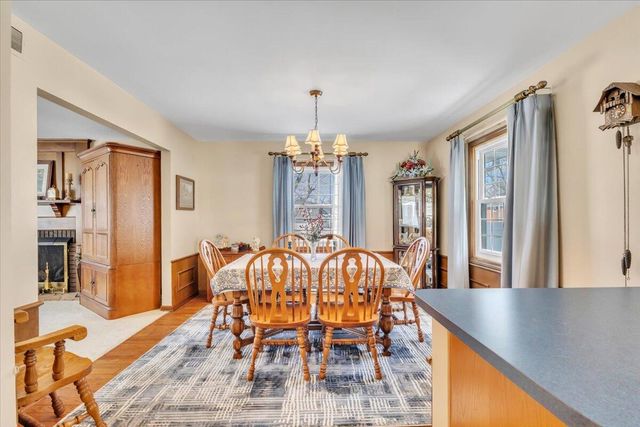 1400 Fran Lin Pkwy, Munster, IN 46321