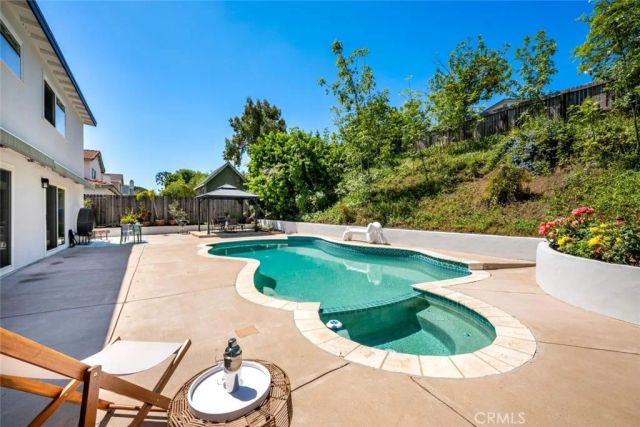 25121 Ericson Way, Laguna Hills, CA 92653