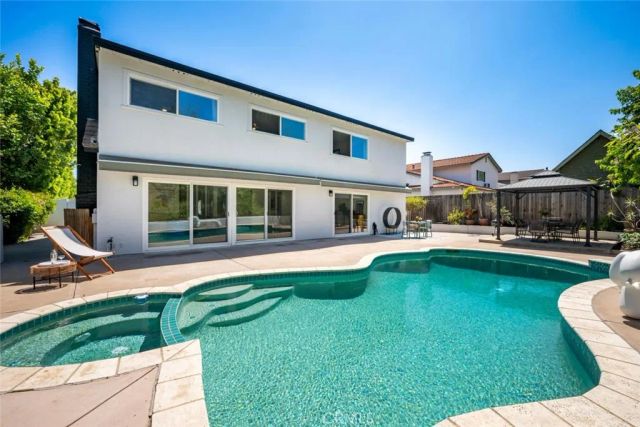 25121 Ericson Way, Laguna Hills, CA 92653