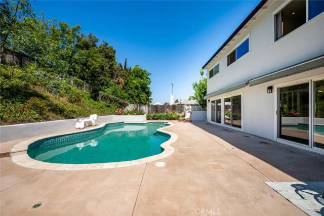 25121 Ericson Way, Laguna Hills, CA 92653