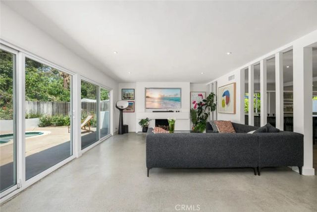 25121 Ericson Way, Laguna Hills, CA 92653