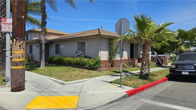 4301 E 60th Street, Huntington Park, CA 90255