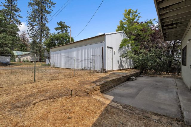 120 W 3rd St St, Cheney, WA 99004