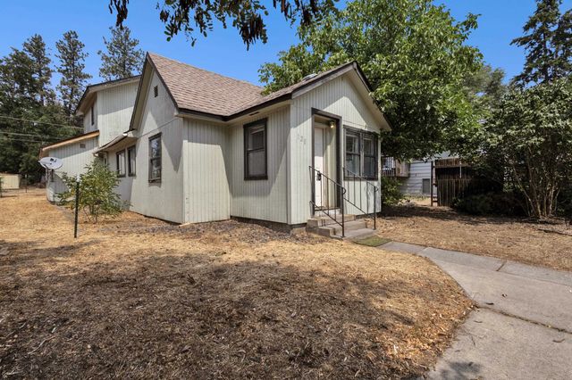 120 W 3rd St St, Cheney, WA 99004