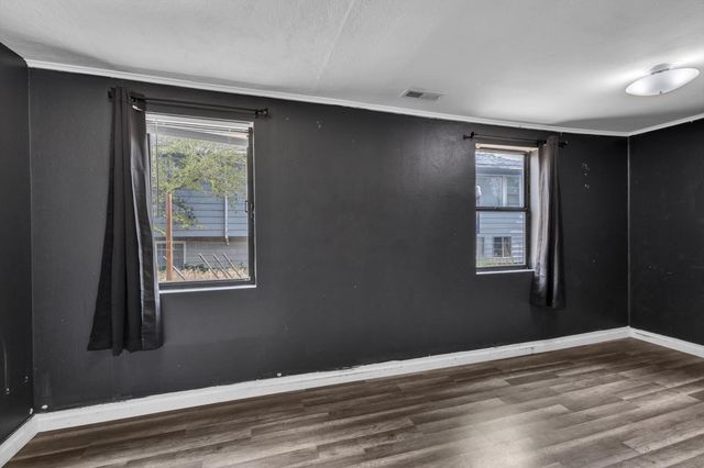 120 W 3rd St St, Cheney, WA 99004