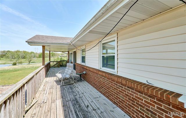 196 Absolut Lane, Troy, MO 63379