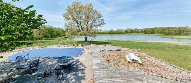196 Absolut Lane, Troy, MO 63379