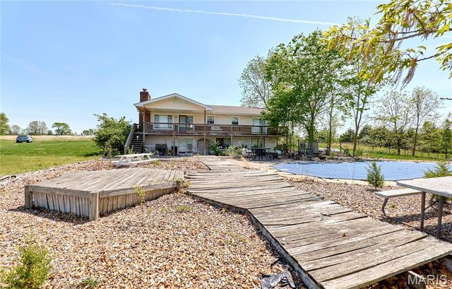 196 Absolut Lane, Troy, MO 63379