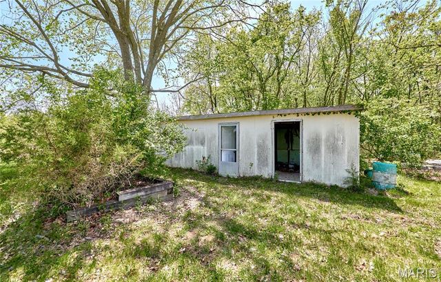 196 Absolut Lane, Troy, MO 63379