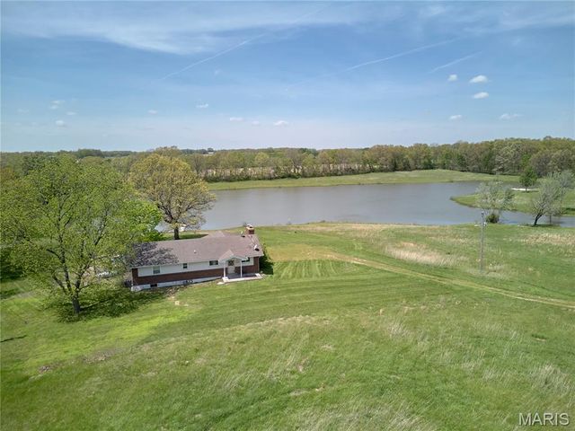 196 Absolut Lane, Troy, MO 63379