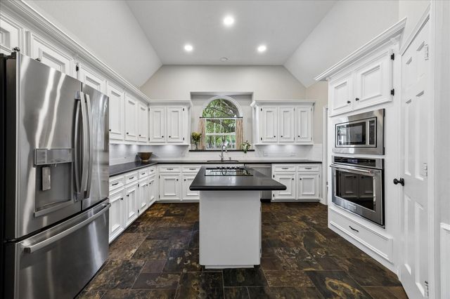 13123 Winesap Lane, Cypress, TX 77429