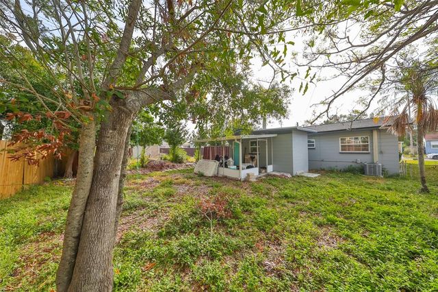 5117 12th Ave S, Gulfport, FL 33707