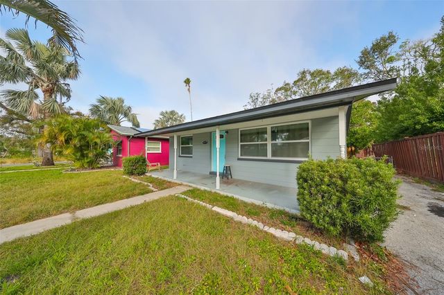 5117 12th Ave S, Gulfport, FL 33707