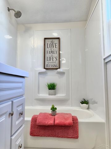 1902 Newberry Street, Saginaw, MI 48602