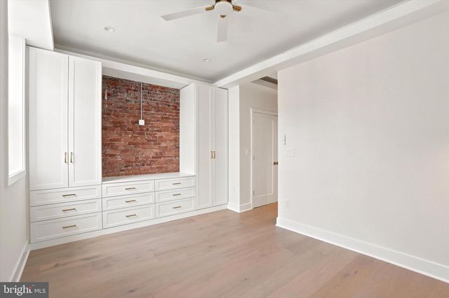820 PIERCE ST, Philadelphia, PA 19148