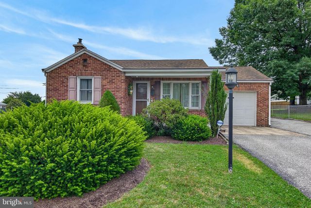 540 MANOR RD, Windsor, PA 17366