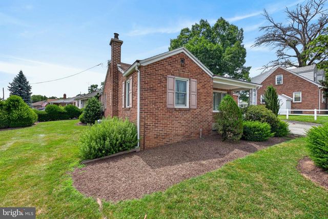 540 MANOR RD, Windsor, PA 17366
