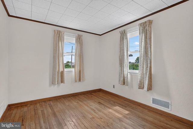 540 MANOR RD, Windsor, PA 17366