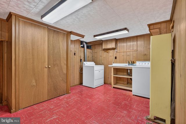 540 MANOR RD, Windsor, PA 17366